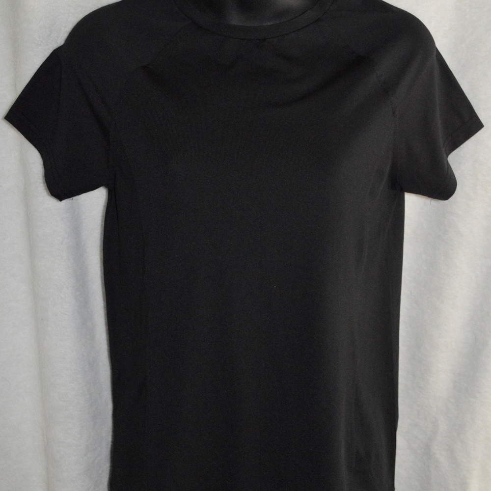 Semi-Fitted Old Navy Active Tee